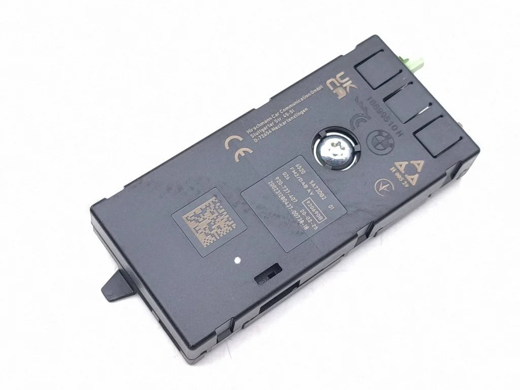 Wzmacniacz antenowy 5A73DB2