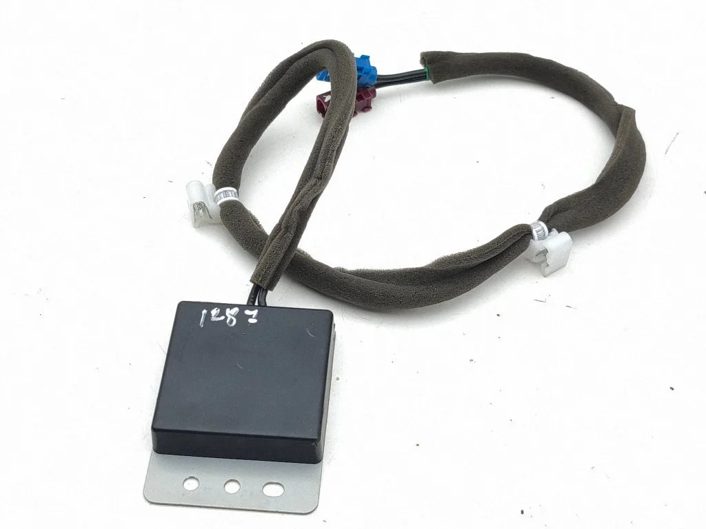 Antenas pastiprinātājs 282125JU0B