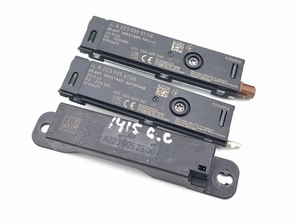 Aerial antenna amplifier – Mercedes-Benz EQE v295 (2022-)