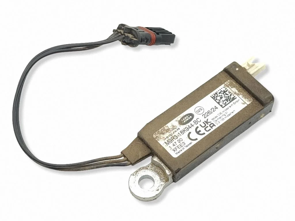 Antenas pastiprinātājs M8E218K944EC