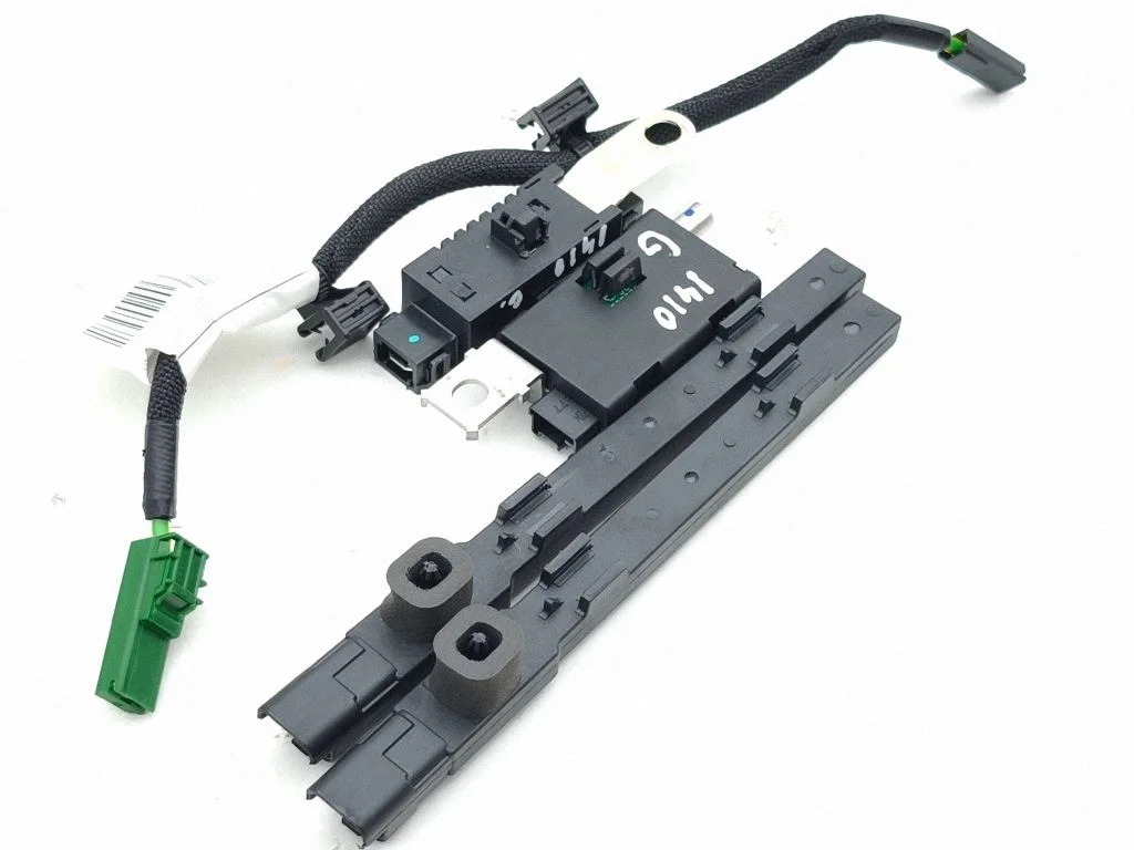 Antenas pastiprinātājs – Peugeot 3008 III (2023-)
