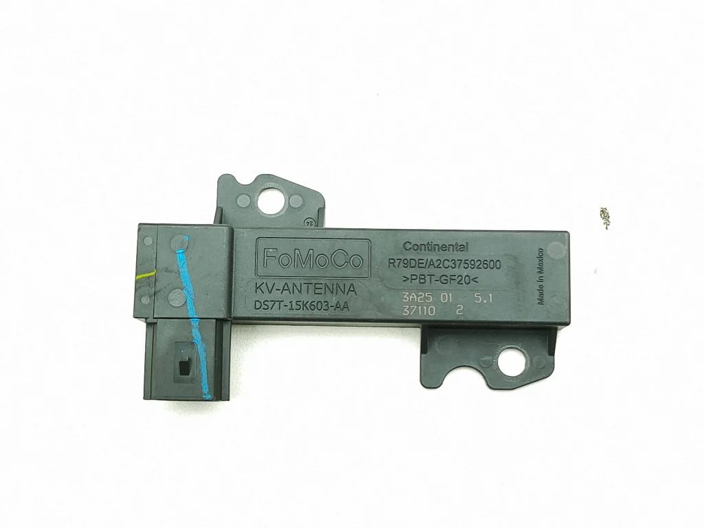 Antenas pastiprinātājs DS7T15K603AA