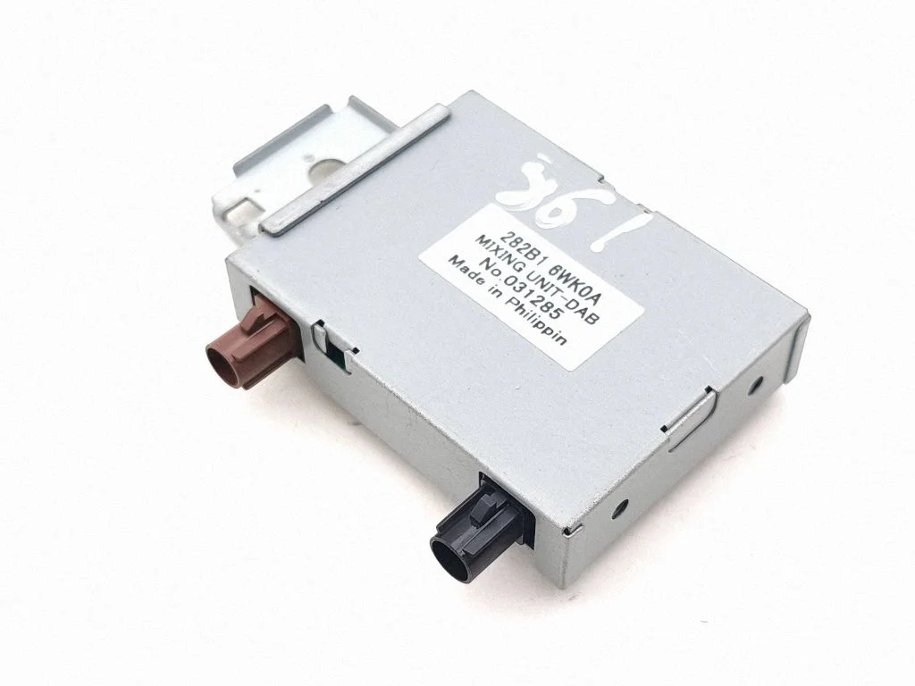 Wzmacniacz antenowy 282B16NK0A