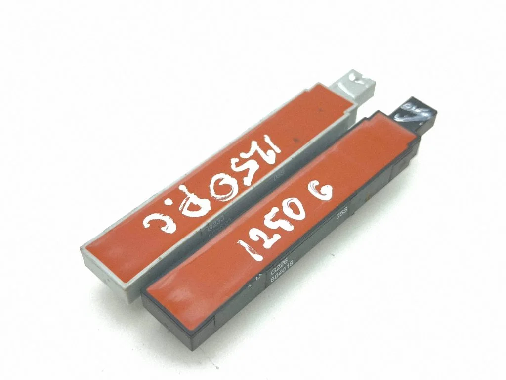 Antenas pastiprinātājs 5K0962132A