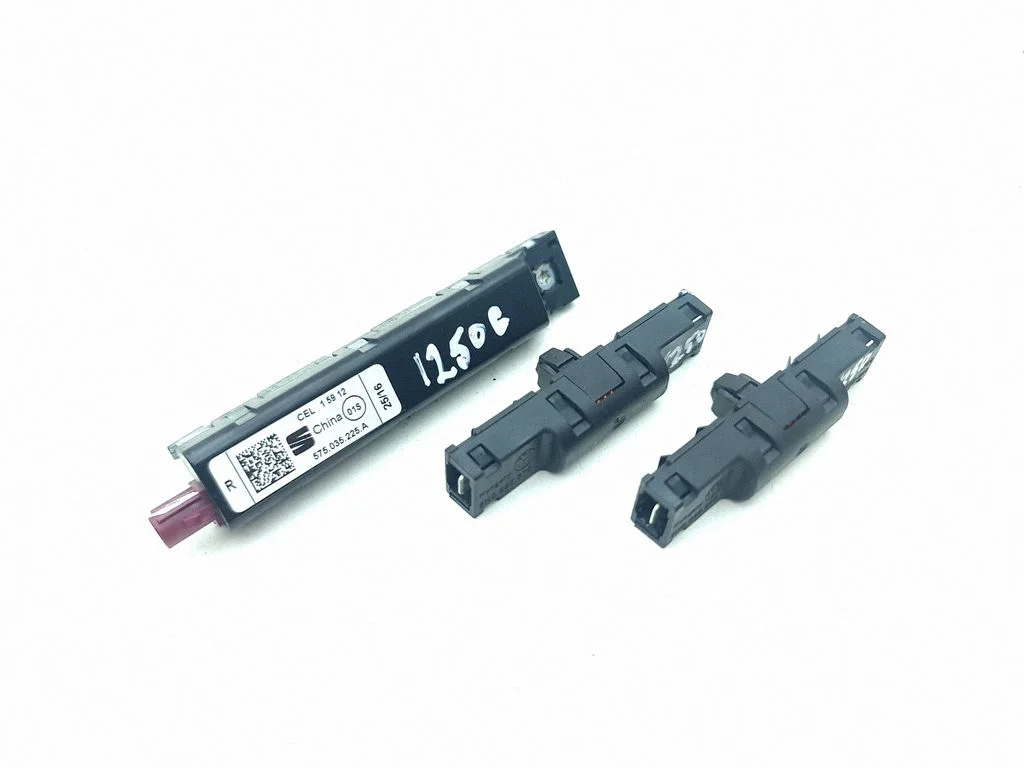 Antenas pastiprinātājs 575035225A