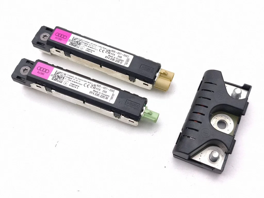 Antenni võimendi 8T8035570