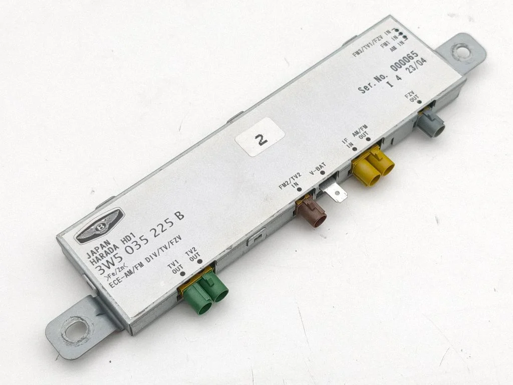 Antenas pastiprinātājs 3W5035225B