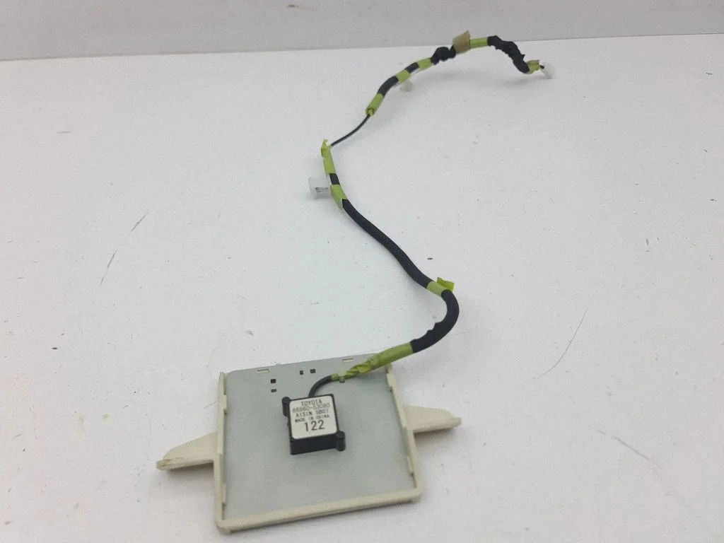 Antenas pastiprinātājs 8686053080