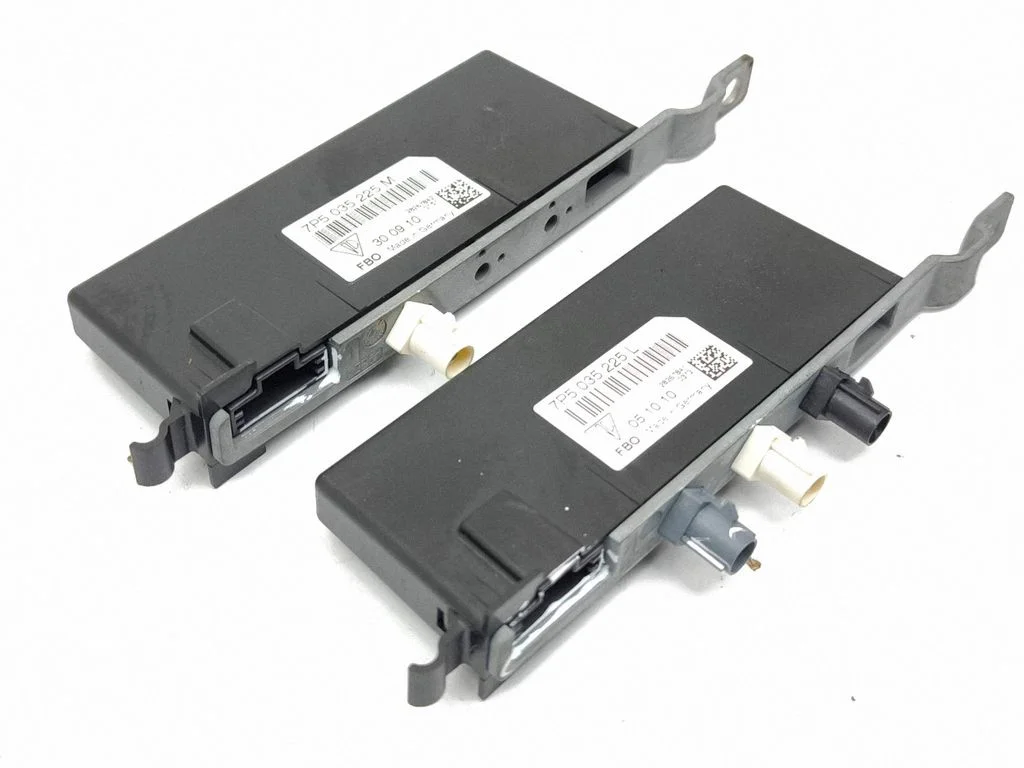 Antenas pastiprinātājs 7P5035225M