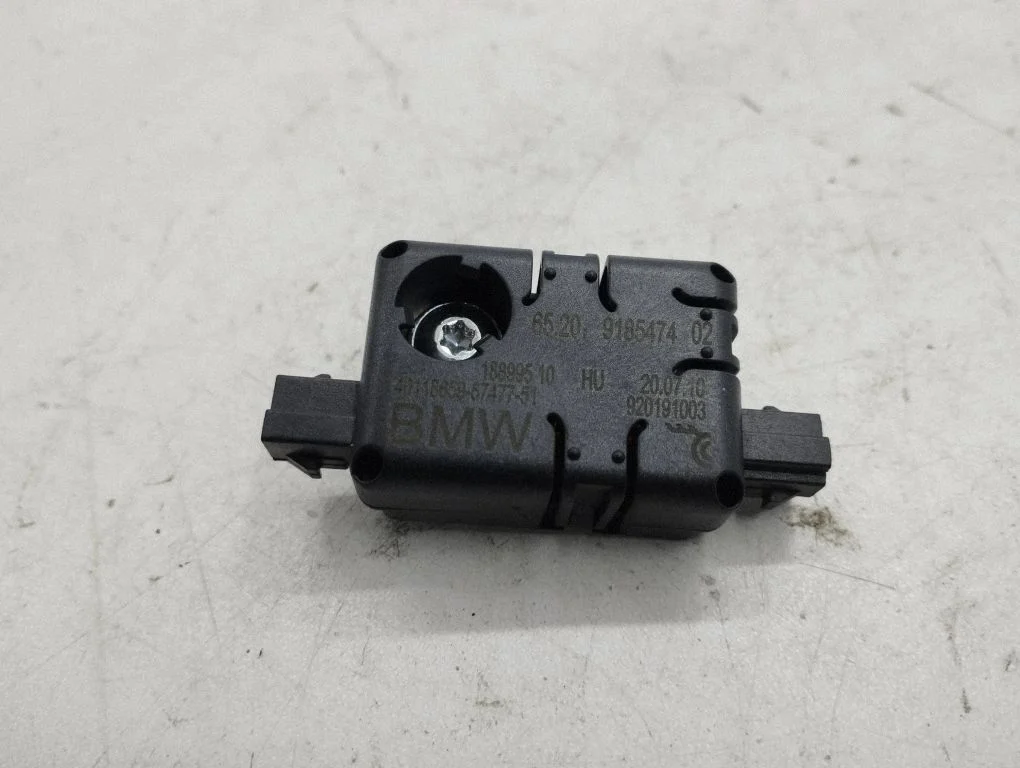 Aerial antenna amplifier – Mini Cooper Countryman R60 (2011-2016)