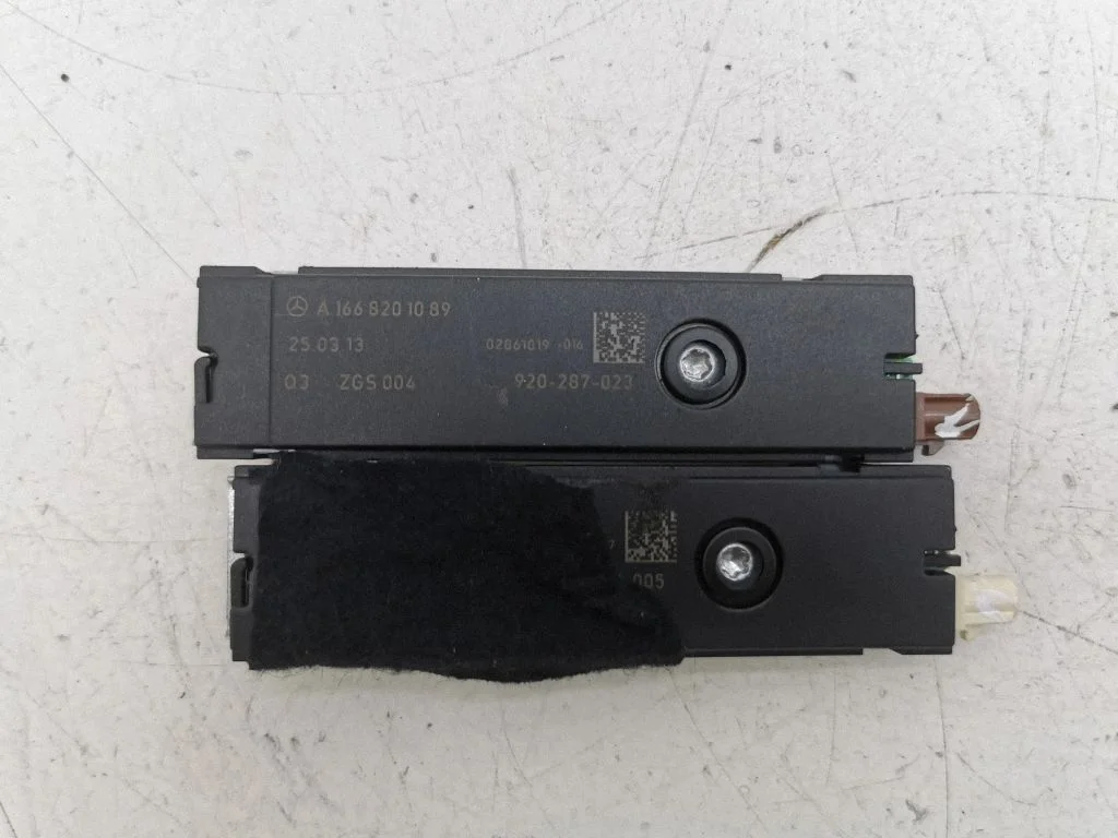 Wzmacniacz antenowy A1668201089