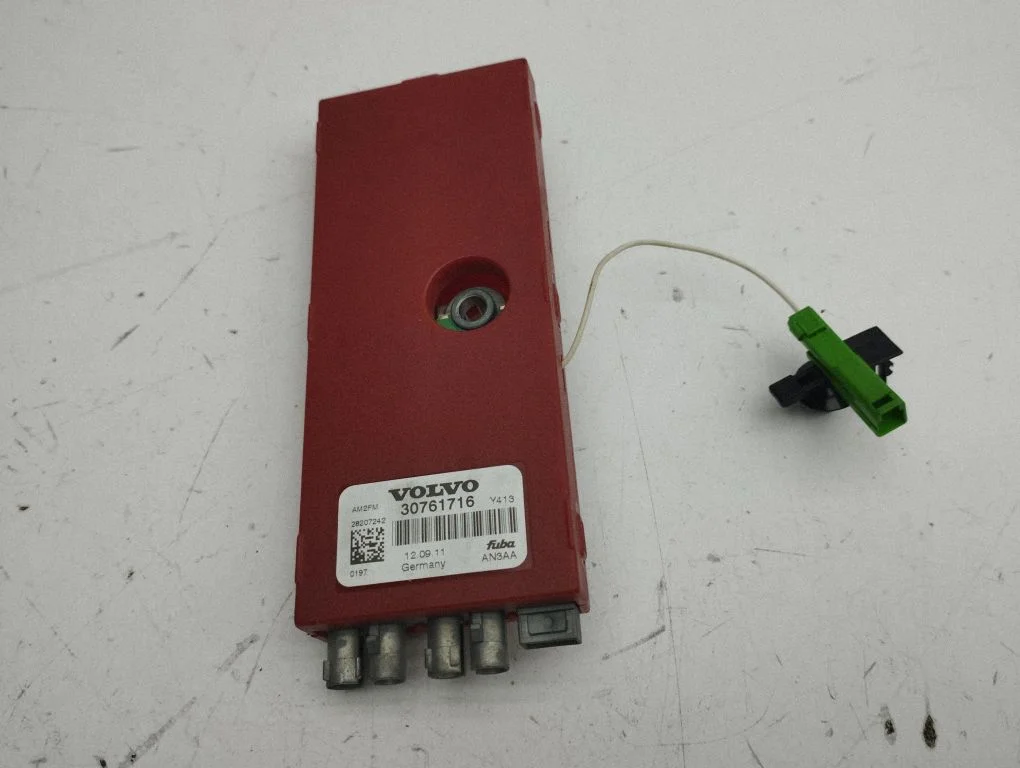 Aerial antenna amplifier – Volvo XC60 (2009-2013)