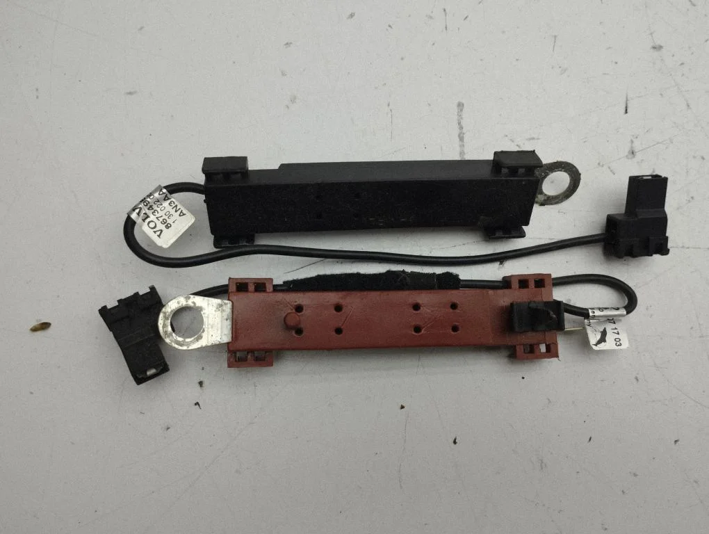 Aerial antenna amplifier – Volvo V50 (2004-2007)