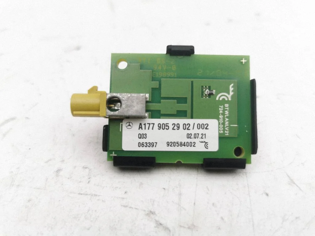 Antenas pastiprinātājs A1779052902
