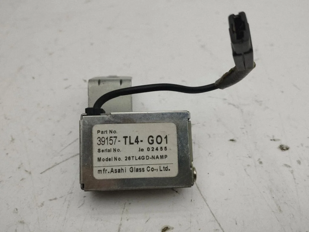 Antenas pastiprinātājs 39157TP4G01