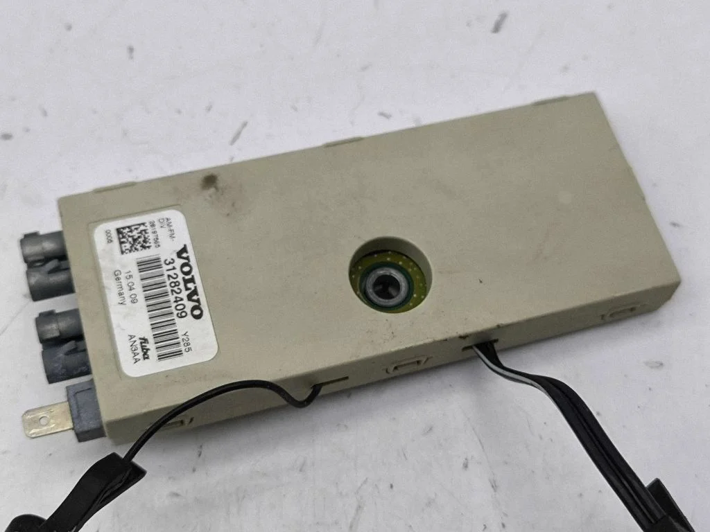 Antenas pastiprinātājs 31282409