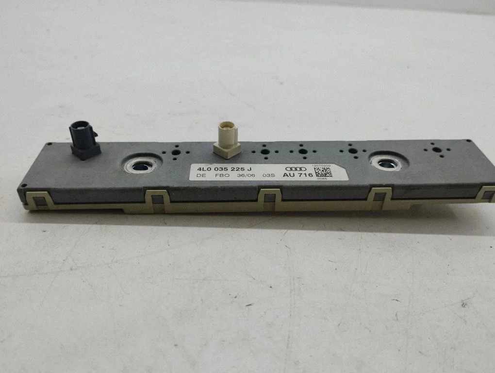 Aerial antenna amplifier – Audi Q7 4L (2005-2015)
