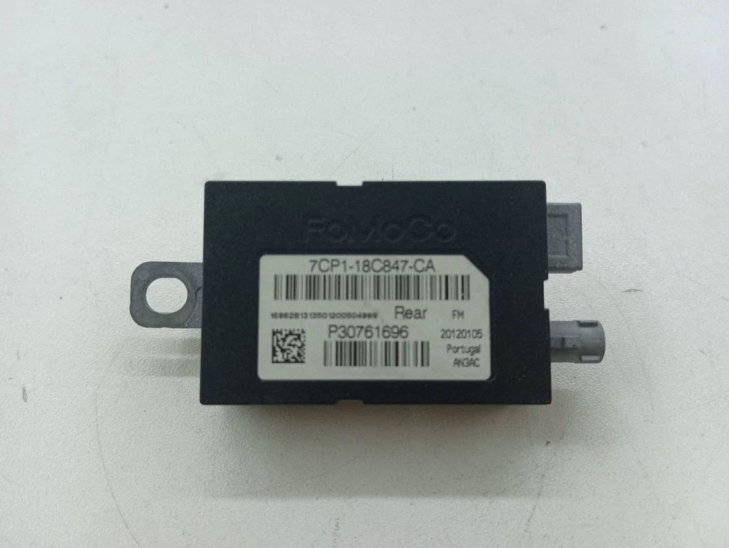 Aerial antenna amplifier 7CP118C847CA