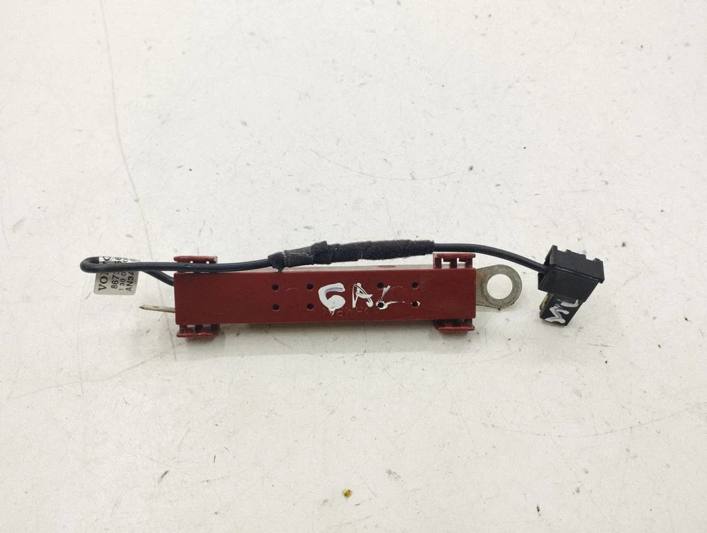 Aerial antenna amplifier – Volvo V50 (2008-2012)