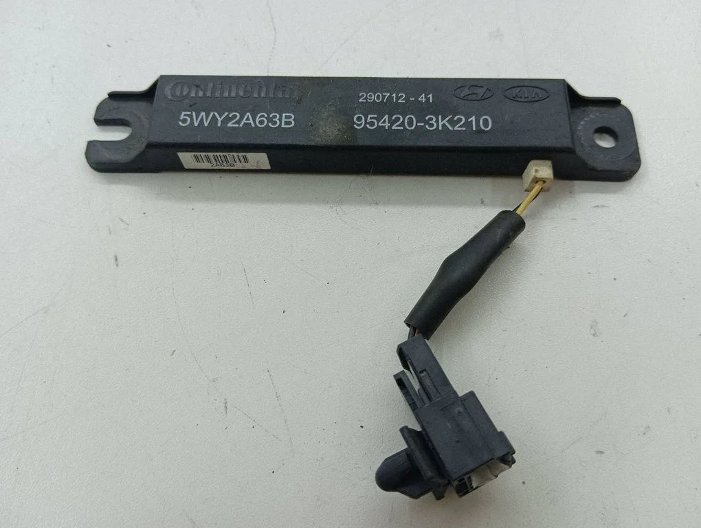 Aerial antenna amplifier 954203K210
