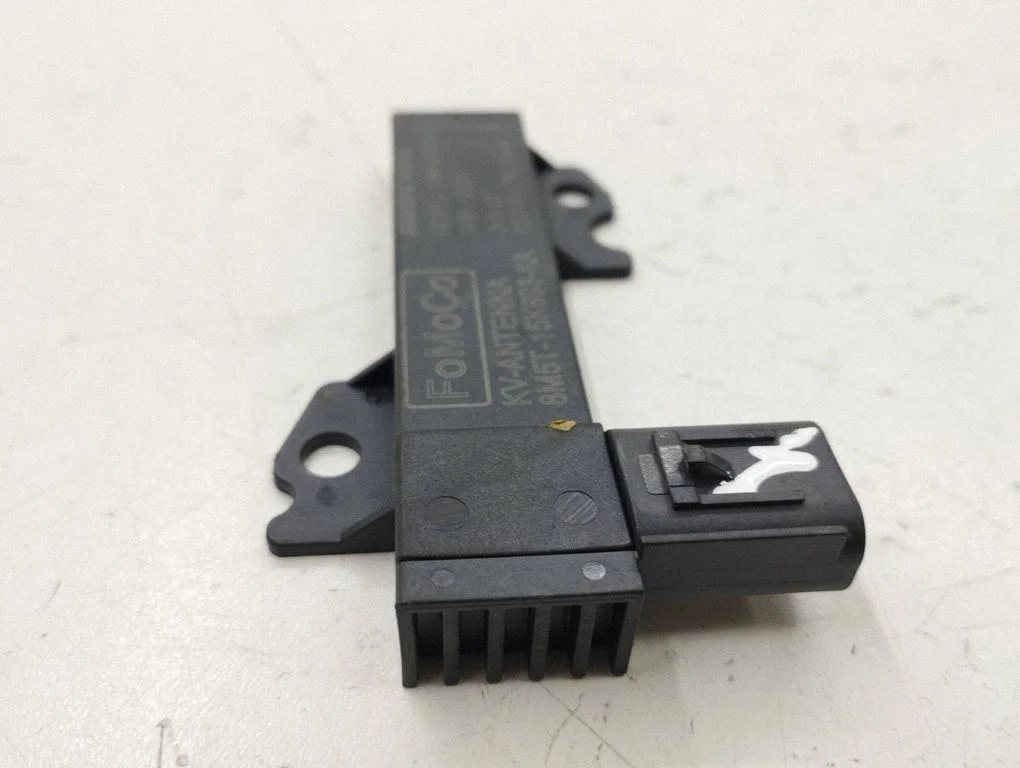 Antenas pastiprinātājs – Ford C-MAX II (2010-2019)