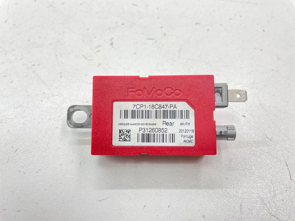 Aerial antenna amplifier 7CP118C847PA