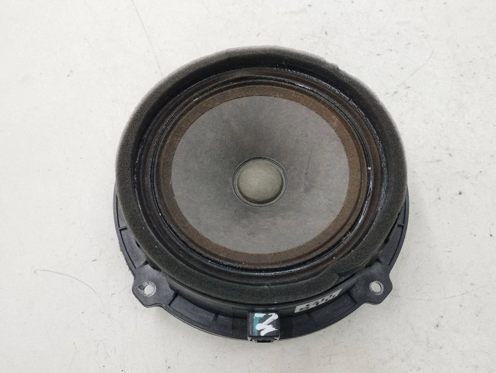 Front door speaker – Hyundai i30 (2013-2016)