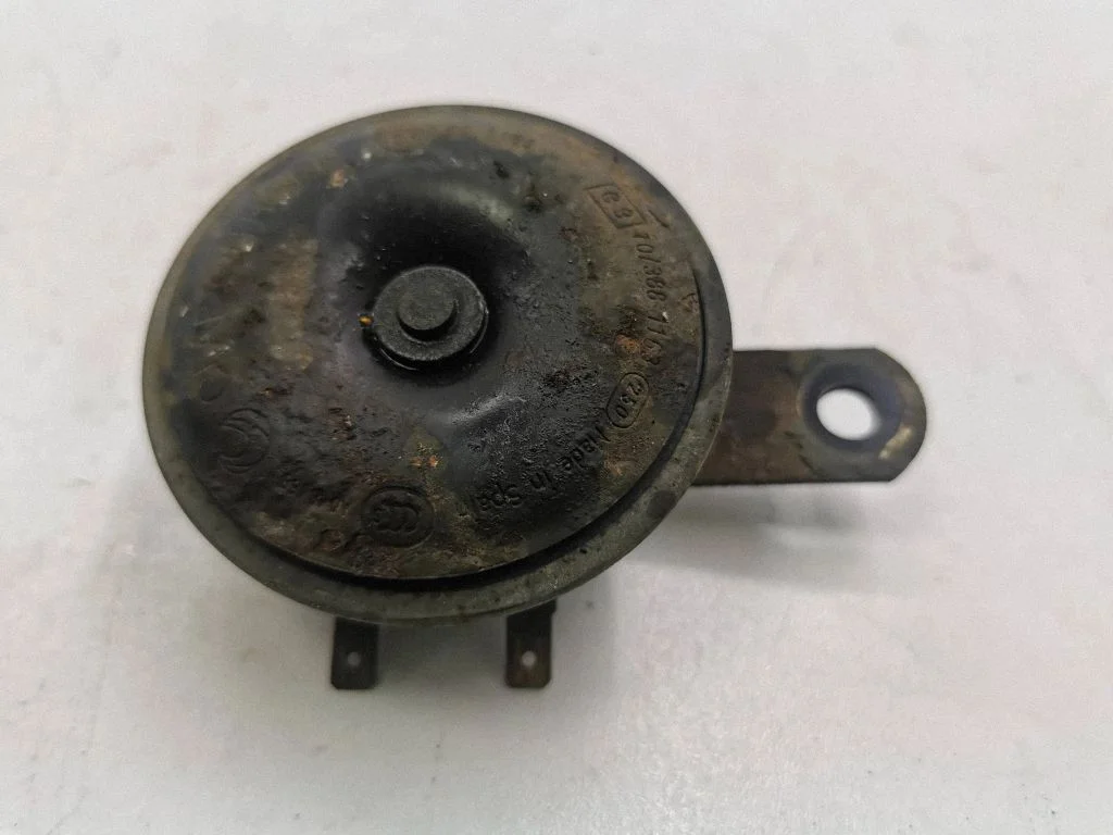 Horn signal E1001163
