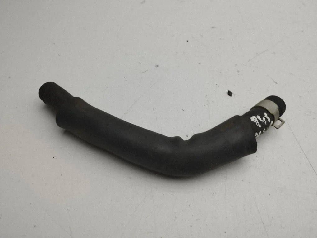 Breather/breather pipe/hose