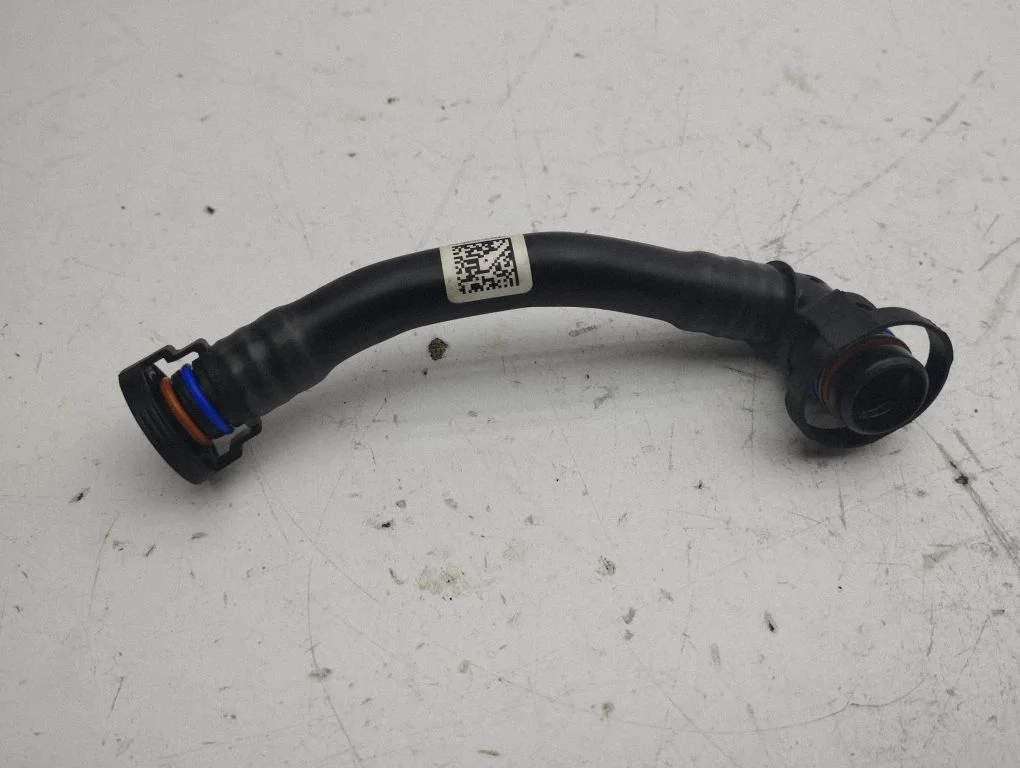 Vacuum line/pipe/hose 05C433352AF