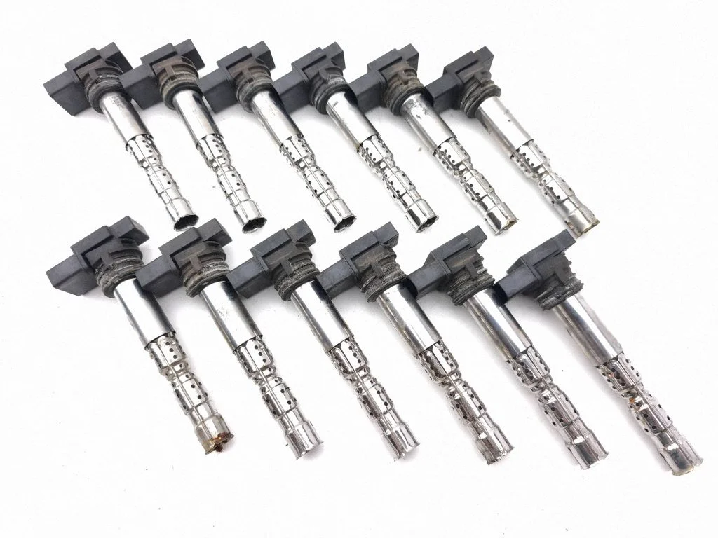 High voltage ignition coil