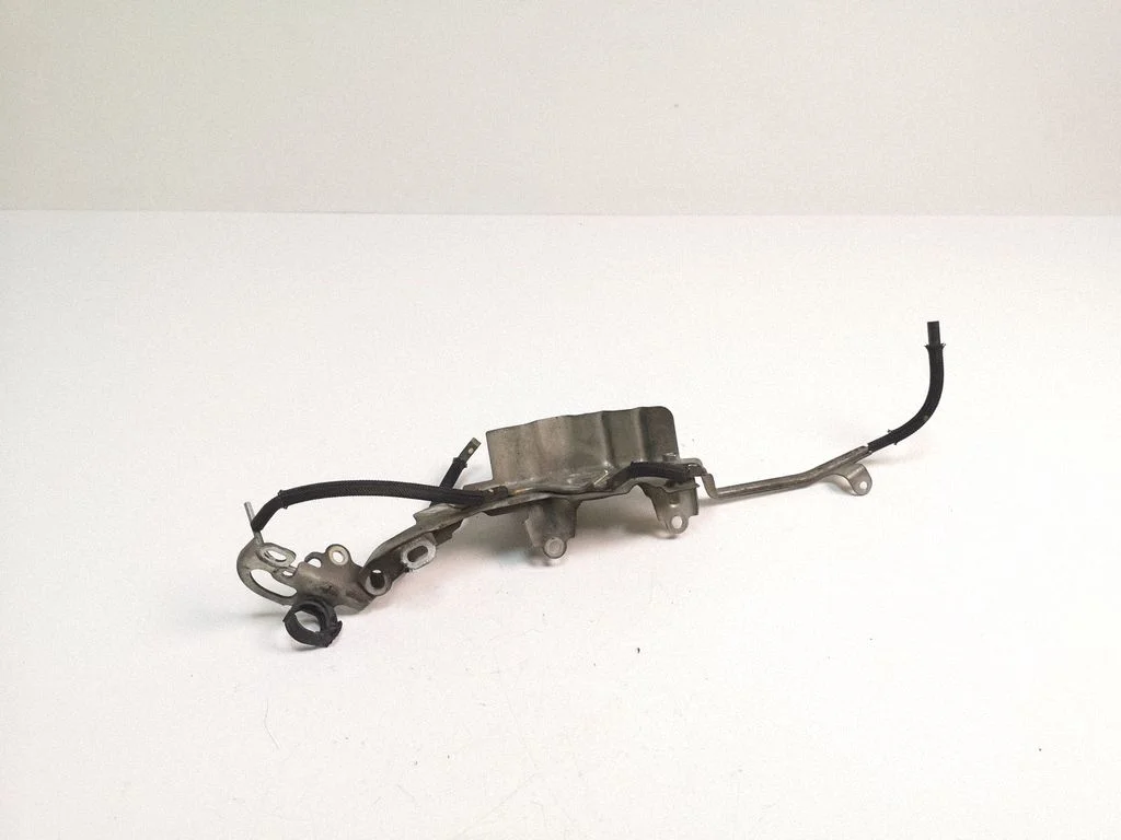Vacuum line/pipe/hose – Toyota Corolla Verso AR10 (2004-2009)