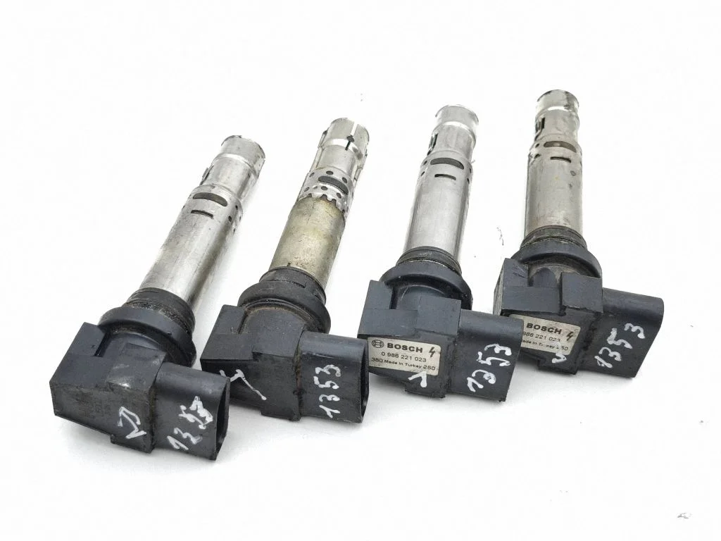 High voltage ignition coil 0986221023