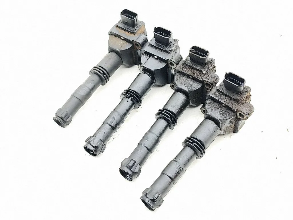 High voltage ignition coil 413330080
