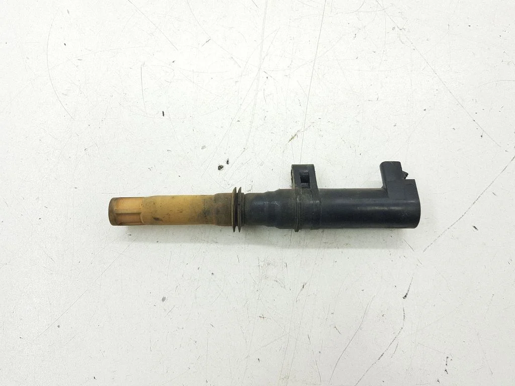 High voltage ignition coil