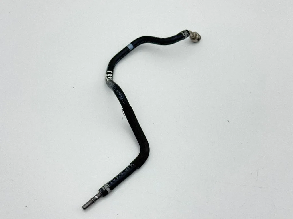 Fuel line/pipe/hose 80A201215AH