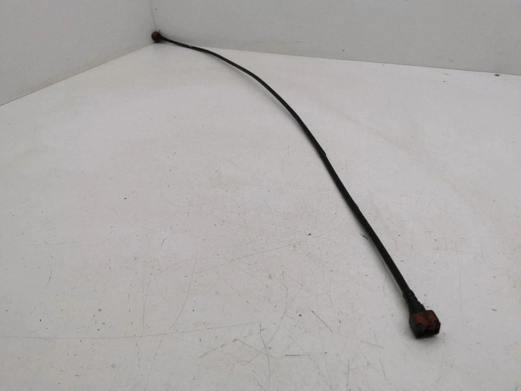 Fuel line/pipe/hose – Volvo V70 (2005-2008)
