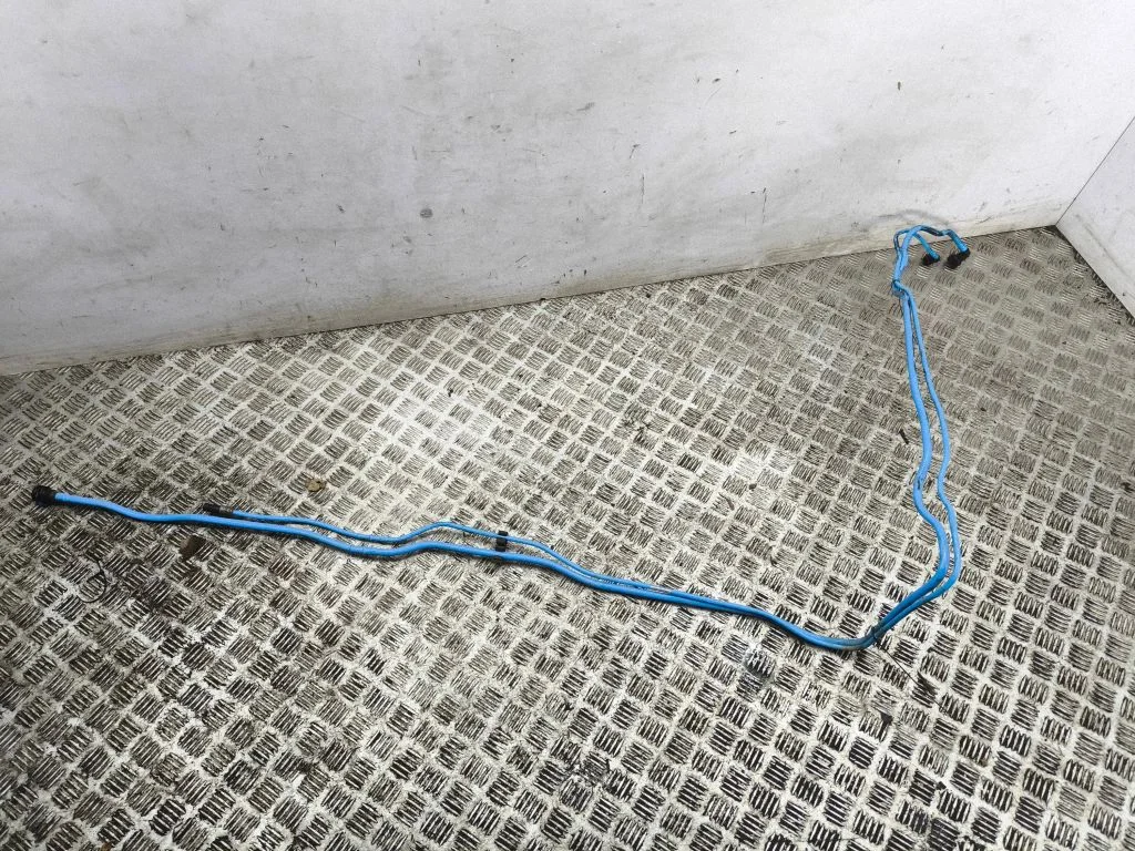 Fuel line/pipe/hose 7205304