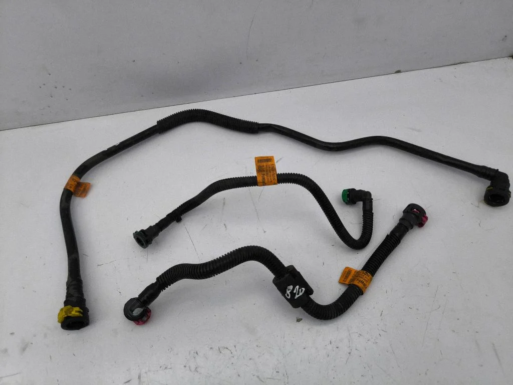 Fuel line/pipe/hose E1G39101AC