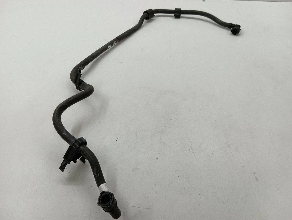 Fuel line/pipe/hose 05C133723AC