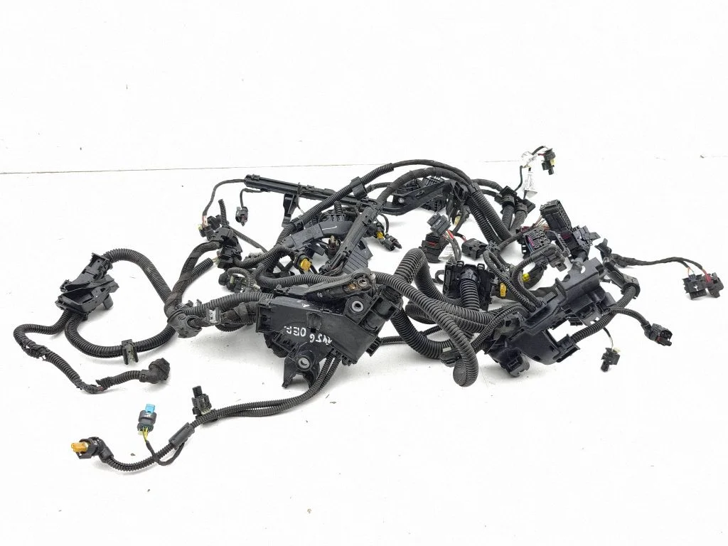 Motora vadu instalācija 5A7A0B4