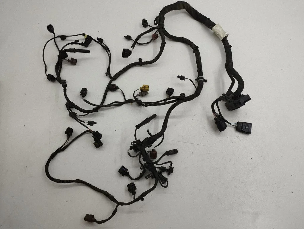 Engine installation wiring loom 04L971595