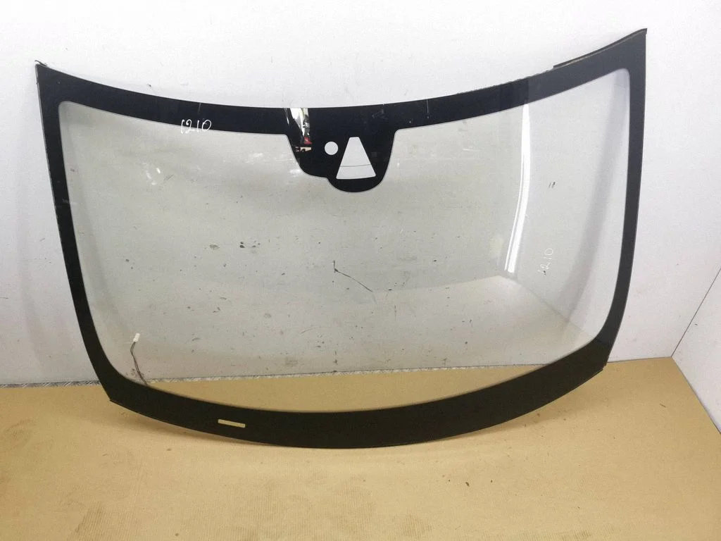Front windscreen/windshield window