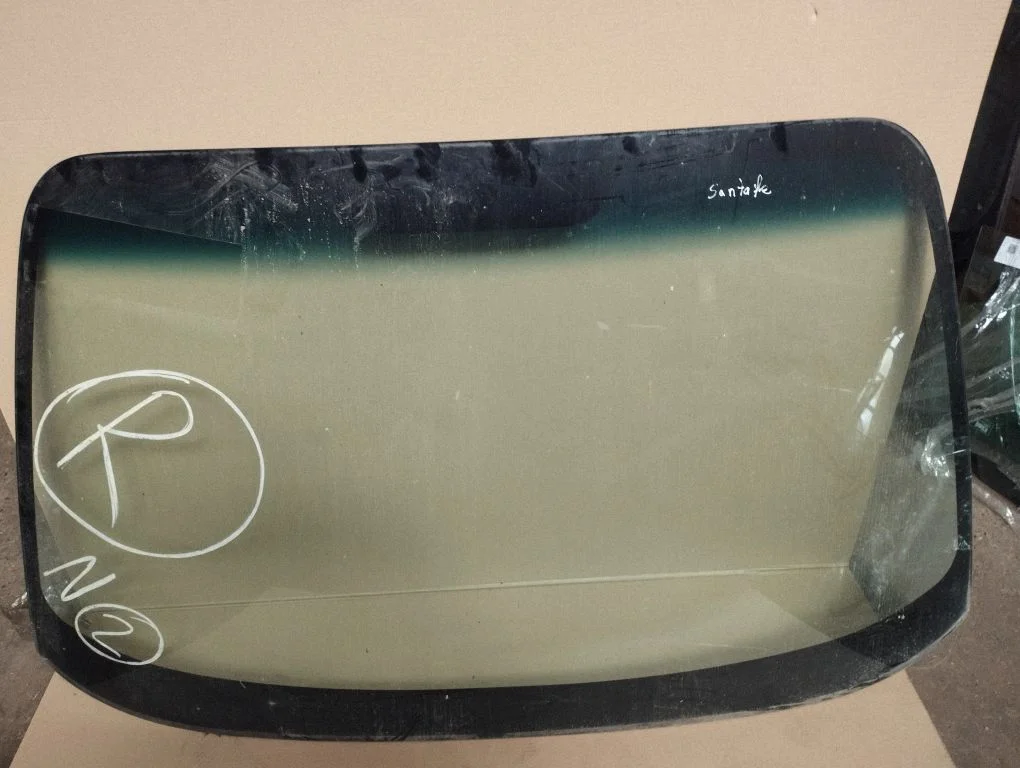 Front windscreen/windshield window – Hyundai Santa Fe (2000-2006)