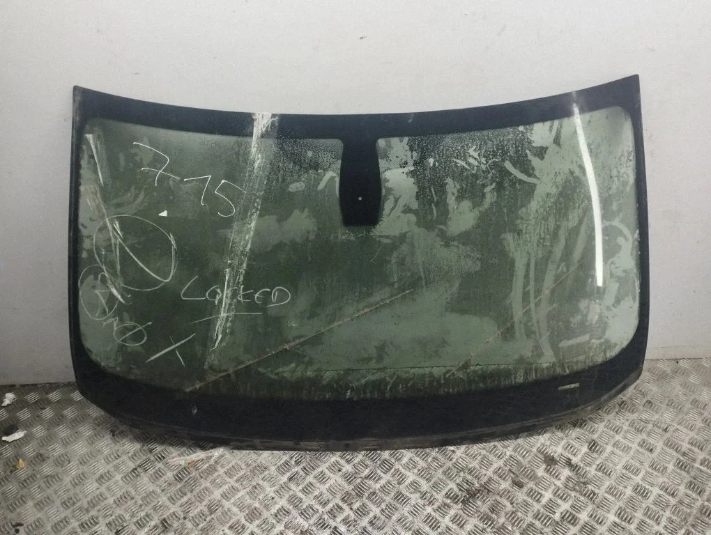 Front windscreen/windshield window – BMW 5 Series F10 F11 (2009-2016)