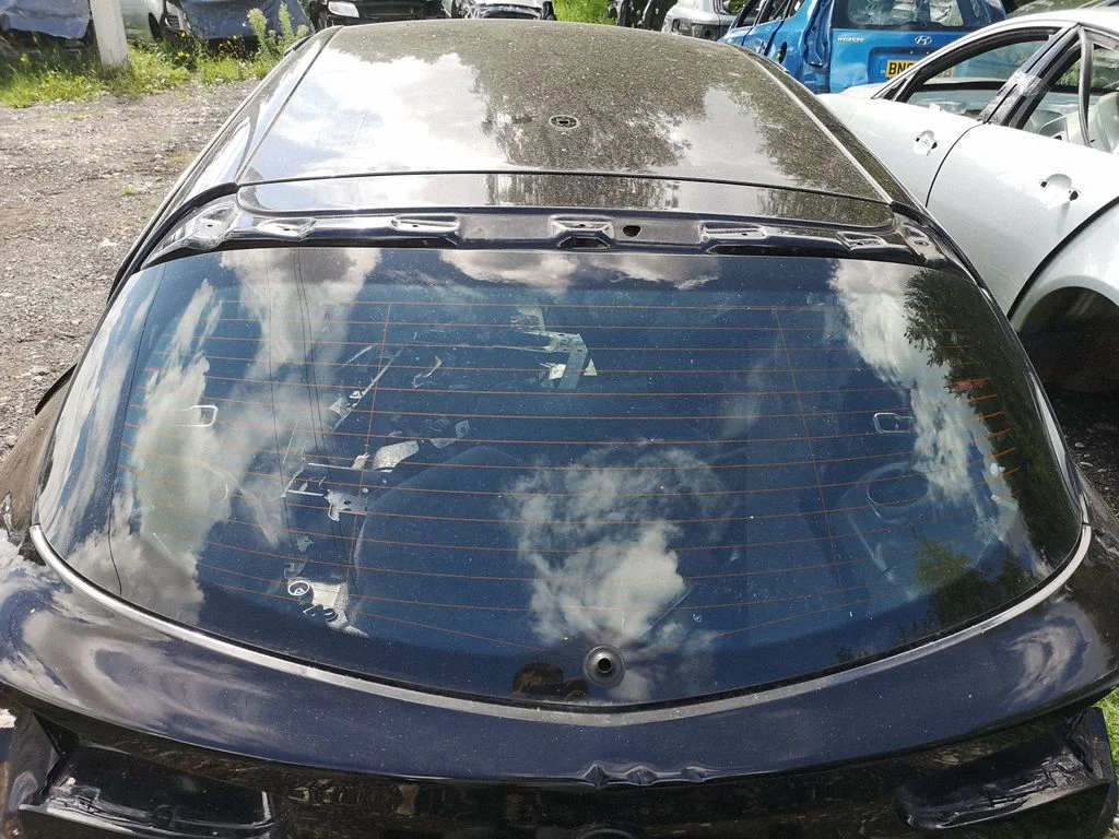 Rear windscreen/windshield window