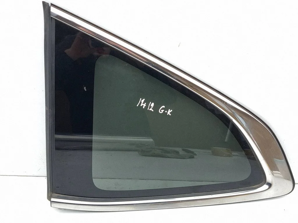 Rear side window – left