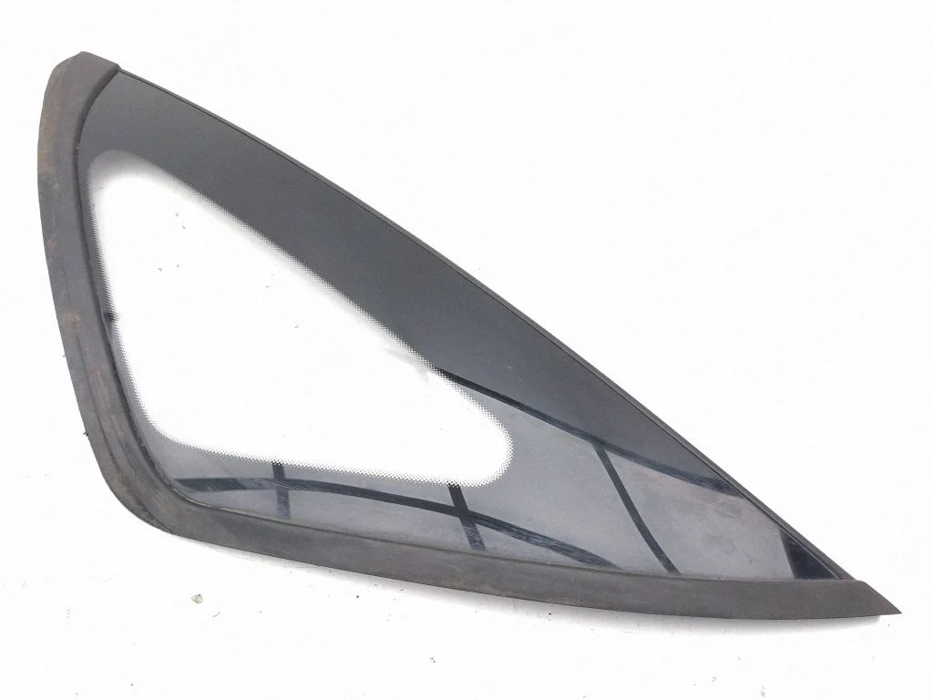 Rear side window 43R00033