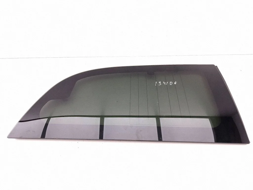 Rear side window 05109660Ae