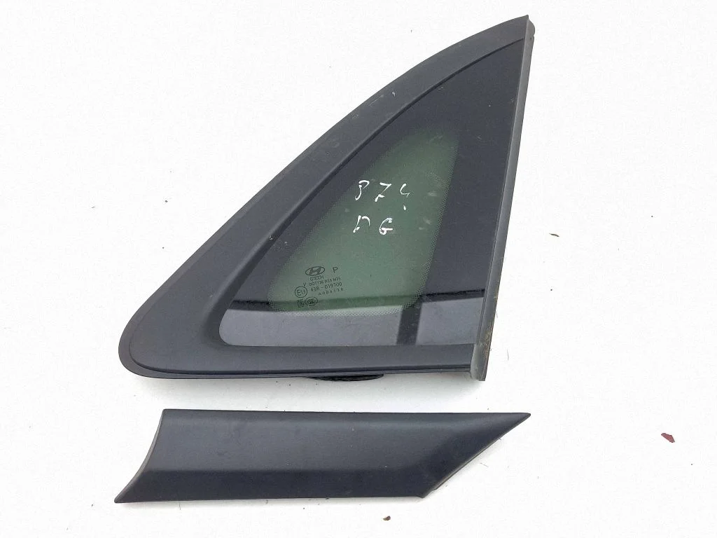 Rear side window DOT736AS3M35